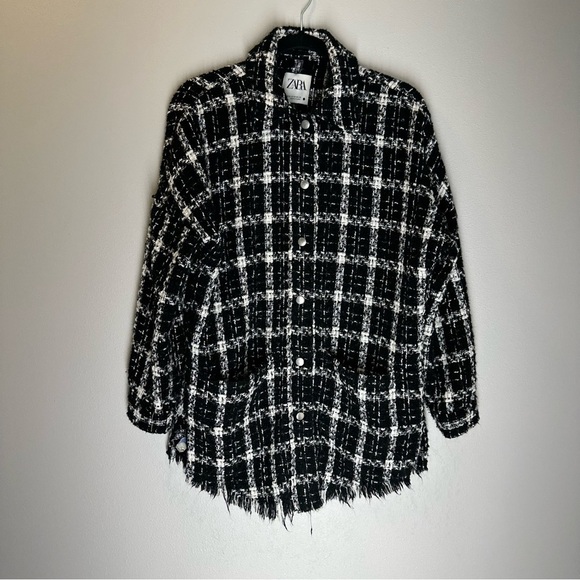 ZARA Tweed Plaid Raw Hem Shirt Jacket Shacket Black White Snap Buttons Size XS - Picture 2 of 11